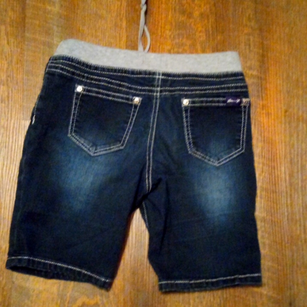 Seven shorts size 14